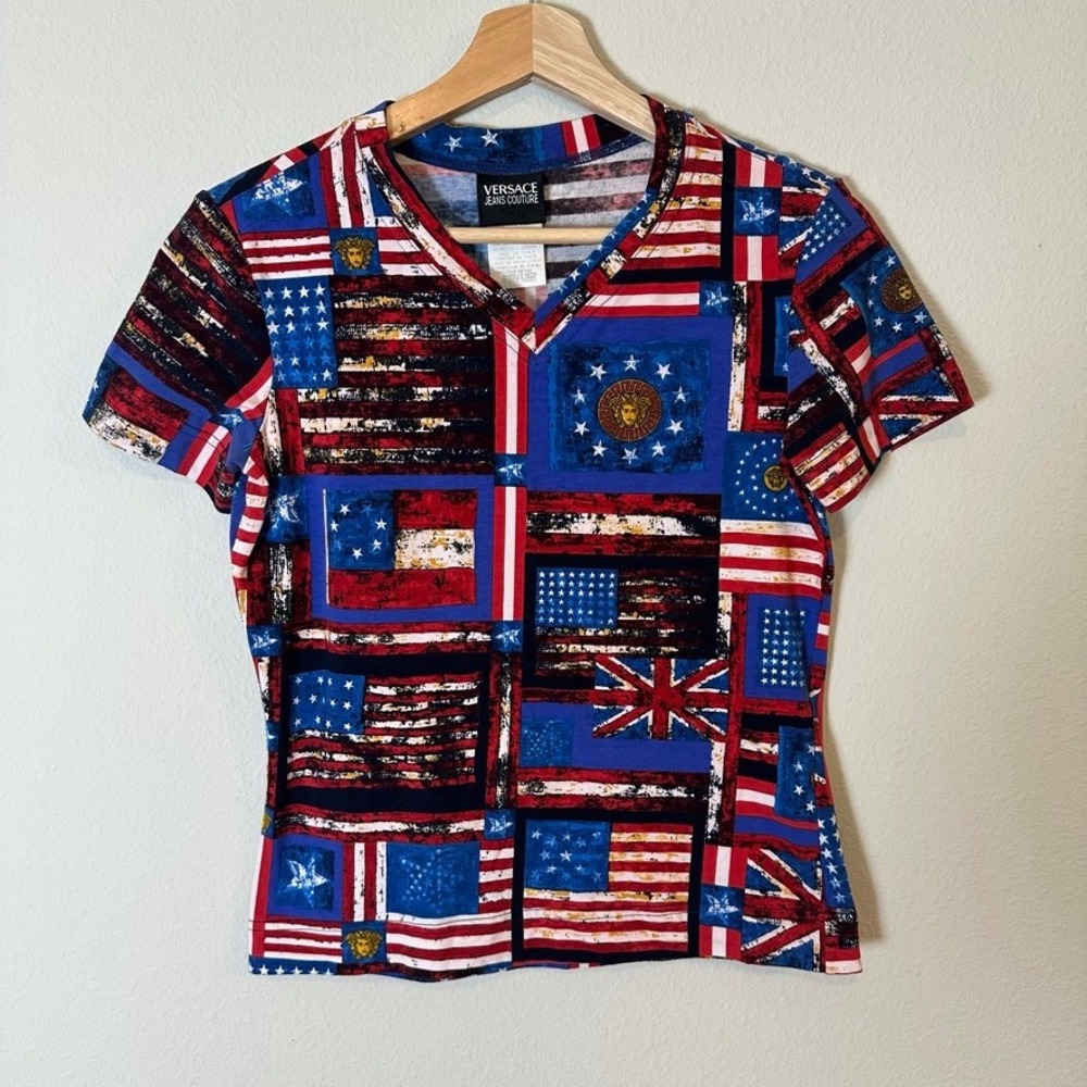Vintage Versace Jeans Couture USA Flag Medusa V-Neck T-Shirt Small Made in Italy